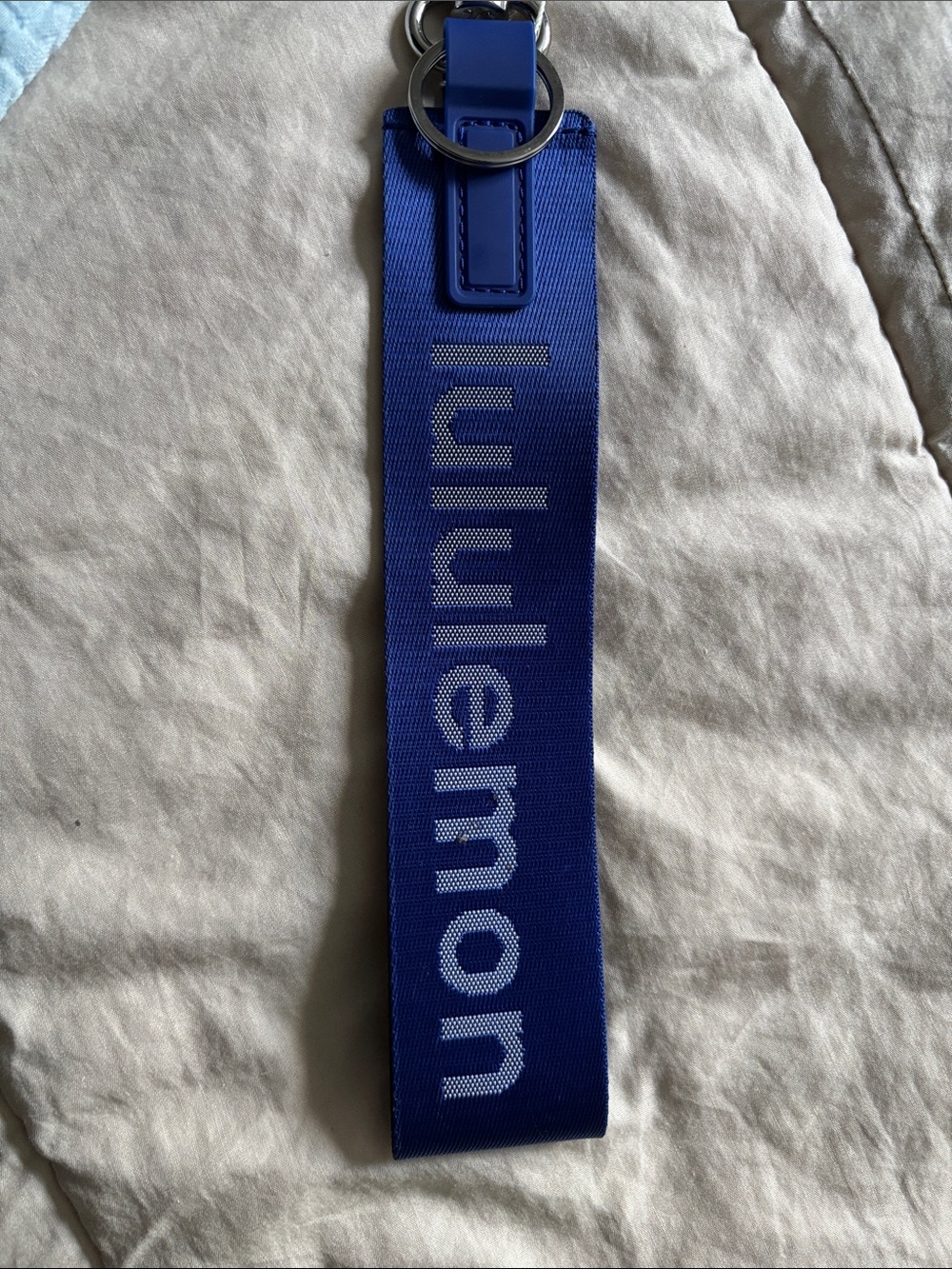 lululemon Neverlost keychain